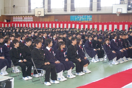 松伏中学校の入学式