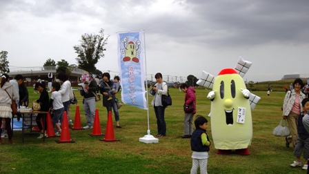 町のイメージキャラクター「マップー」もお祭りに参加です！