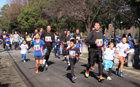 親子で一緒に、楽しく走ります！