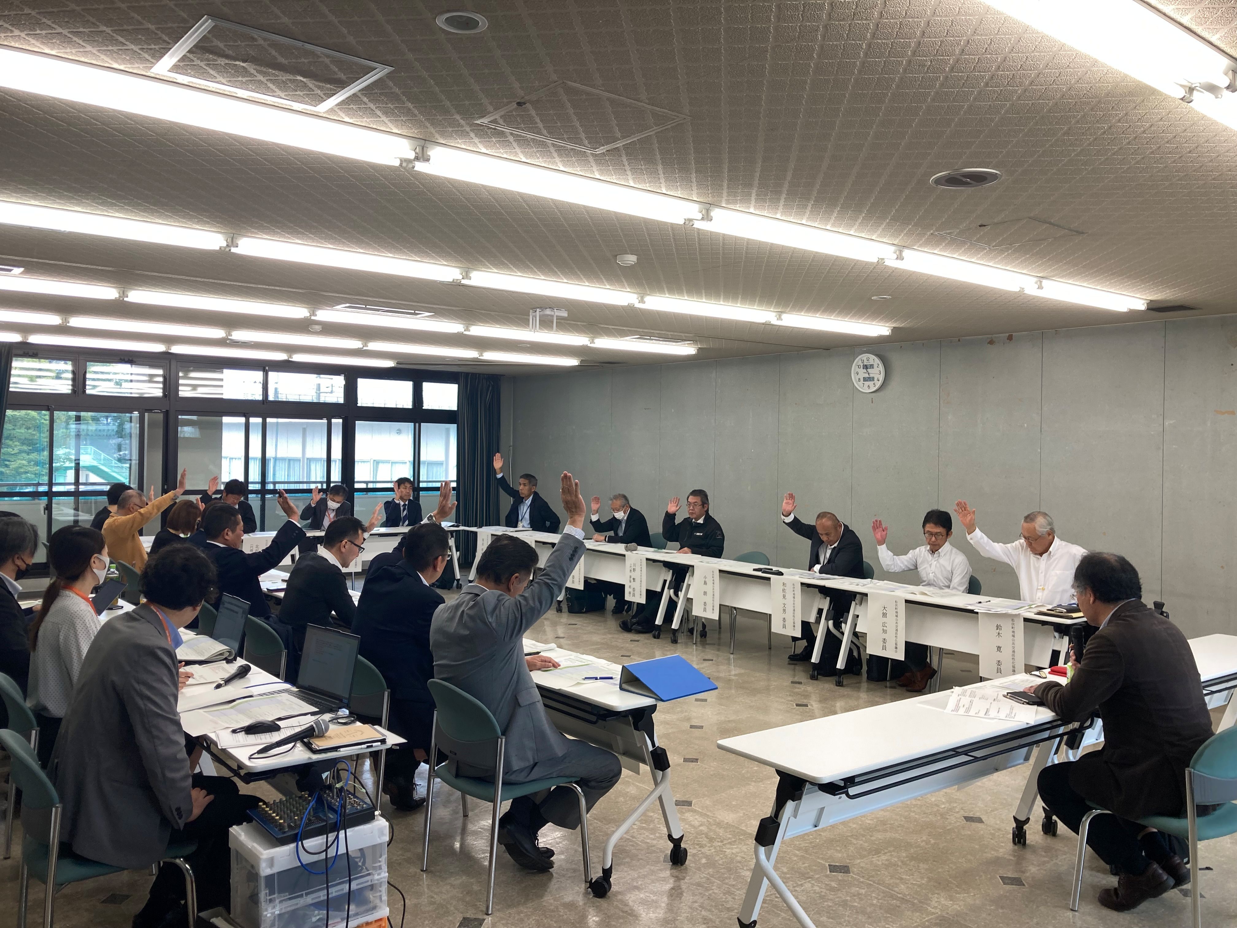 令和6年度第2回松伏町地域公共交通活性化協議会の様子2