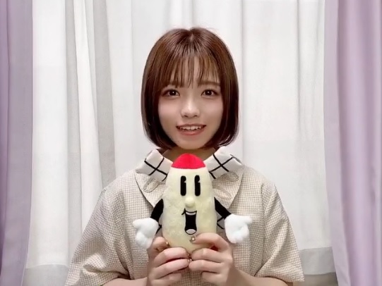 髙橋彩音とマップー人形