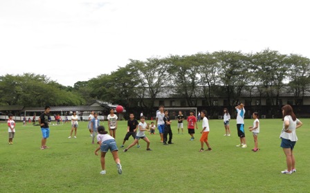 ドッジボールしている様子