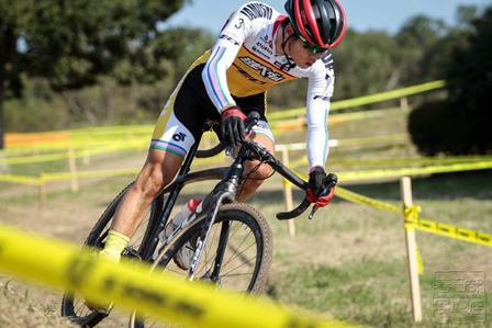 競技中の織田選手の様子1