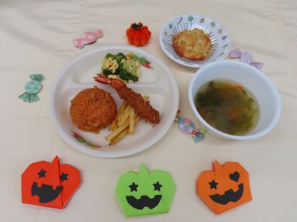 料理の写真（ランランランチの日10月）