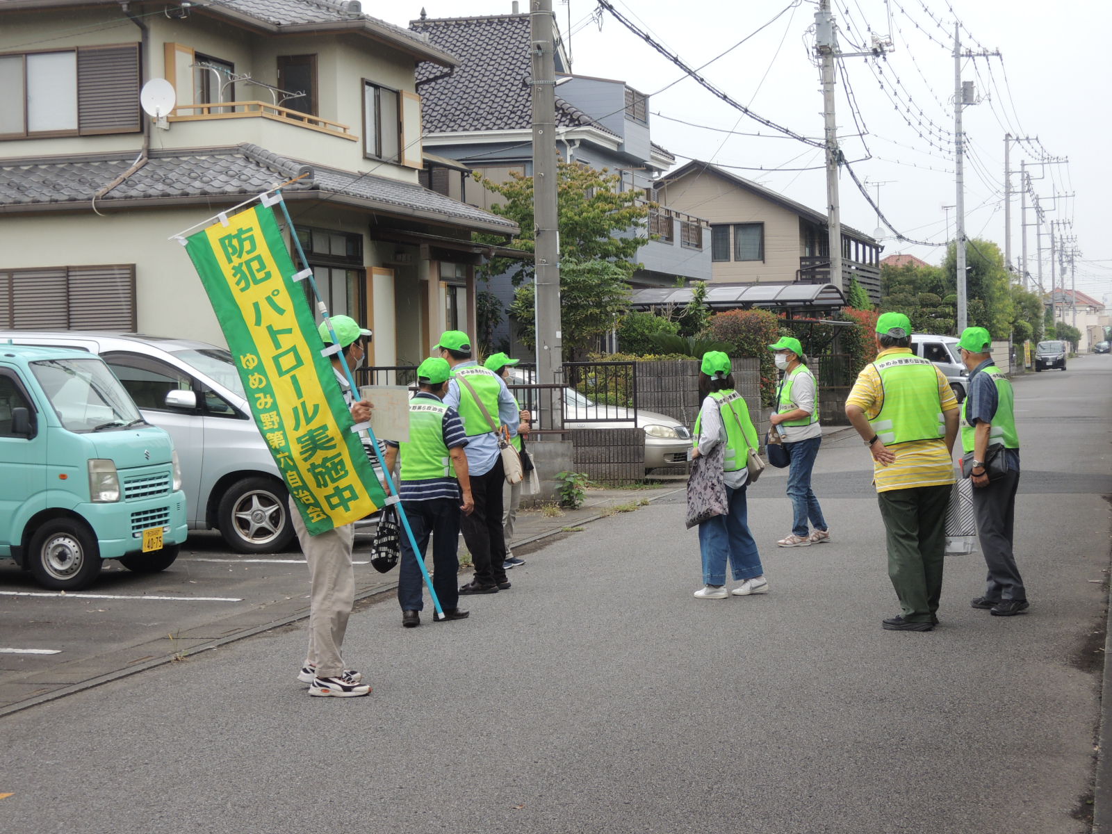 防犯パトロール活動中の様子2