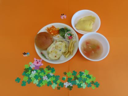 料理の写真(ランランランチの日5月)