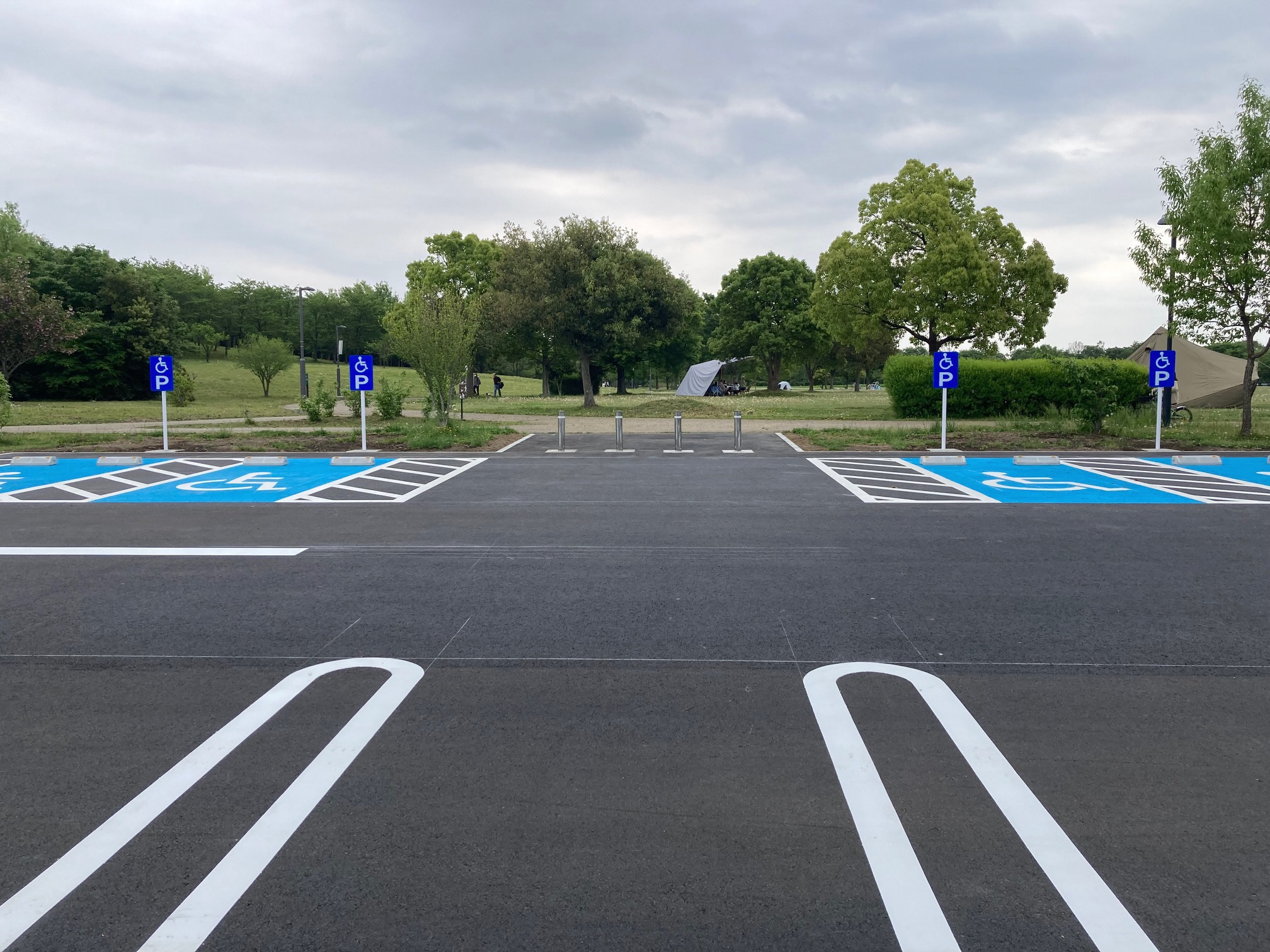 車椅子使用者用駐車区画の写真